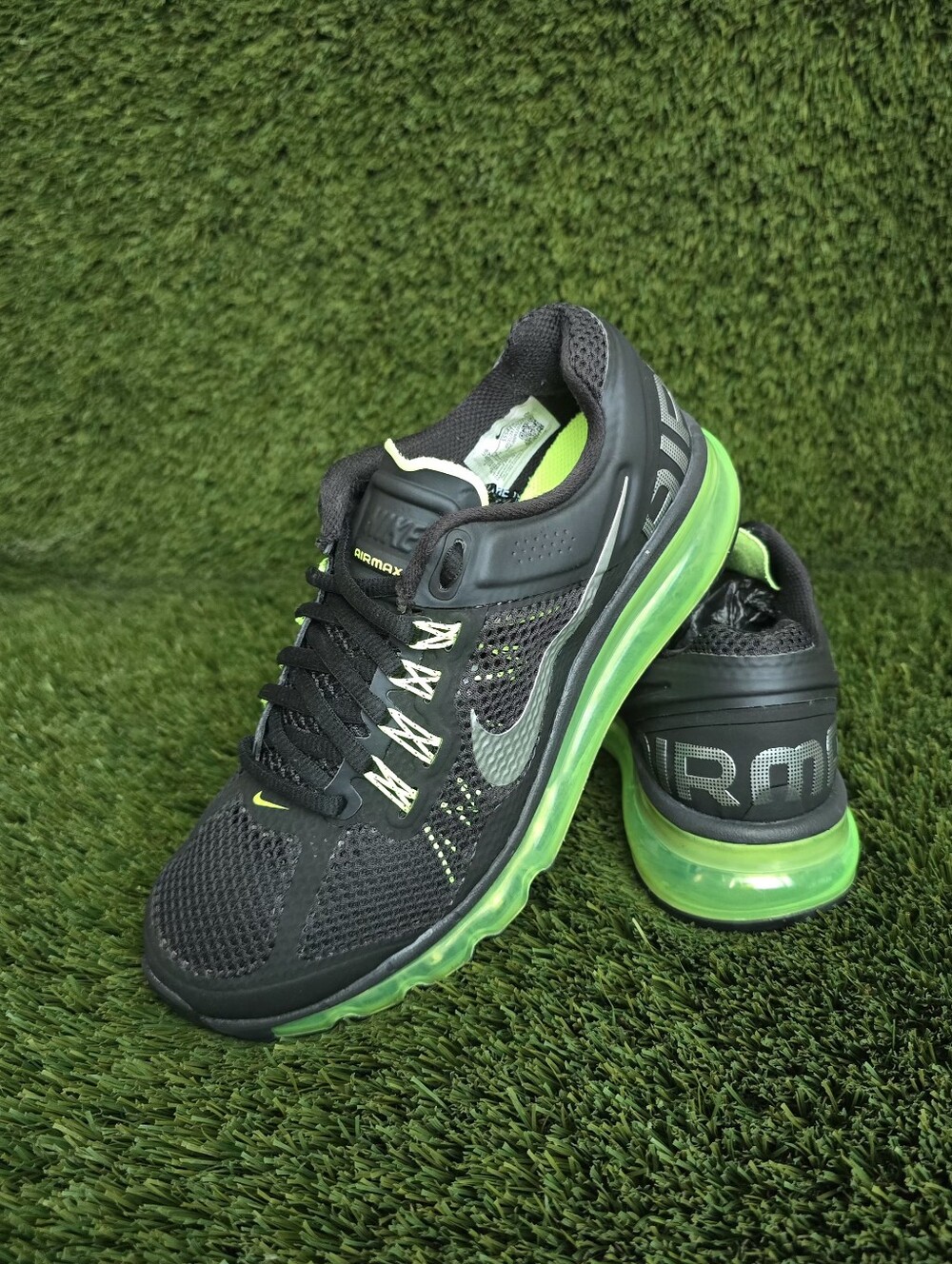 NIKE Air Max Sneakers